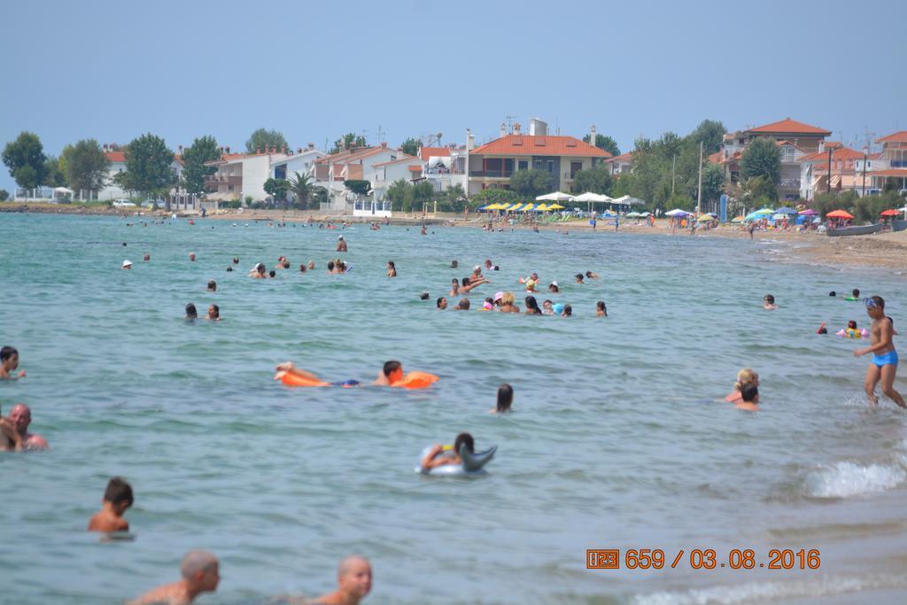 Apartments Dimitra Paralia Dionysiou Luaran gambar