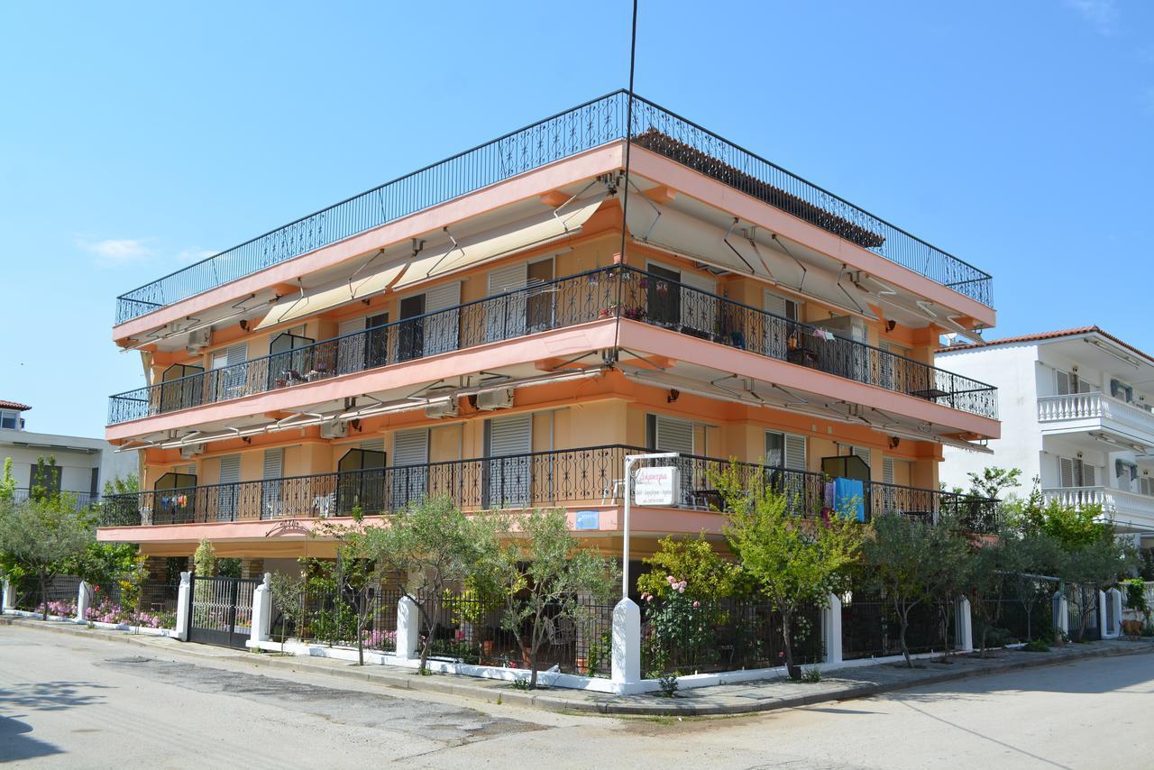 Apartments Dimitra Paralia Dionysiou Luaran gambar