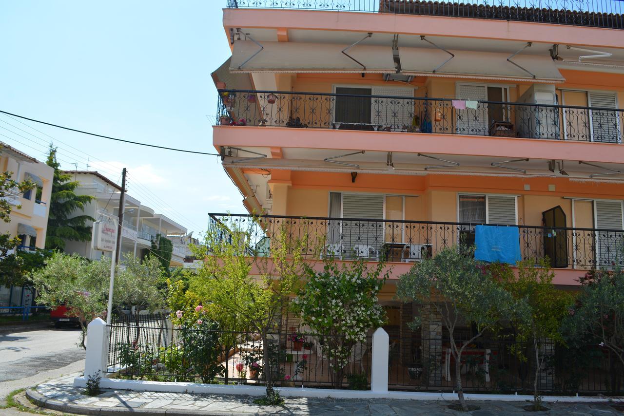 Apartments Dimitra Paralia Dionysiou Luaran gambar