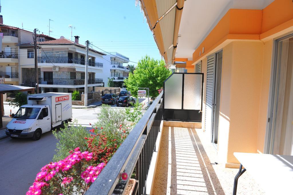 Apartments Dimitra Paralia Dionysiou Luaran gambar