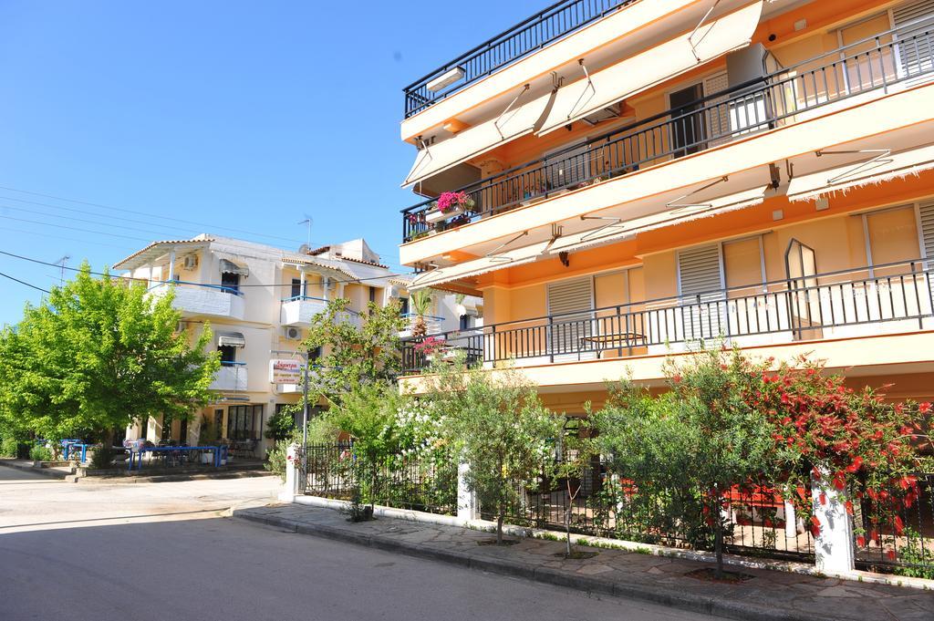 Apartments Dimitra Paralia Dionysiou Luaran gambar