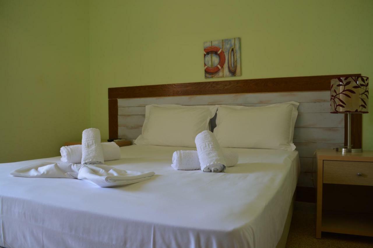 Apartments Dimitra Paralia Dionysiou Luaran gambar